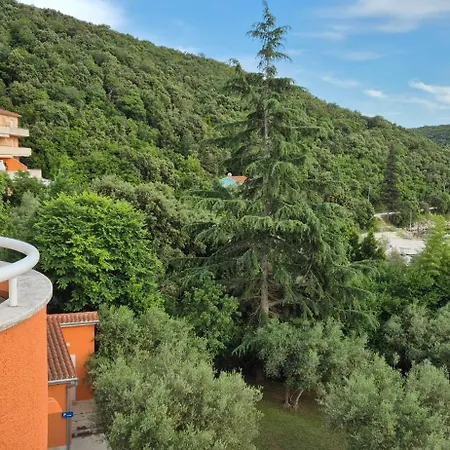 Carmen Hotel